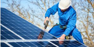 Installation Maintenance Panneaux Solaires Photovoltaïques à Montvalent